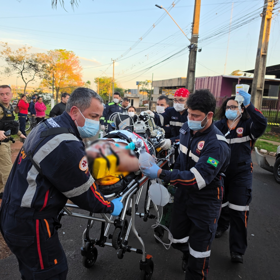Motociclista é reanimada pelo Samu após violenta colisão com automóvel em Marialva