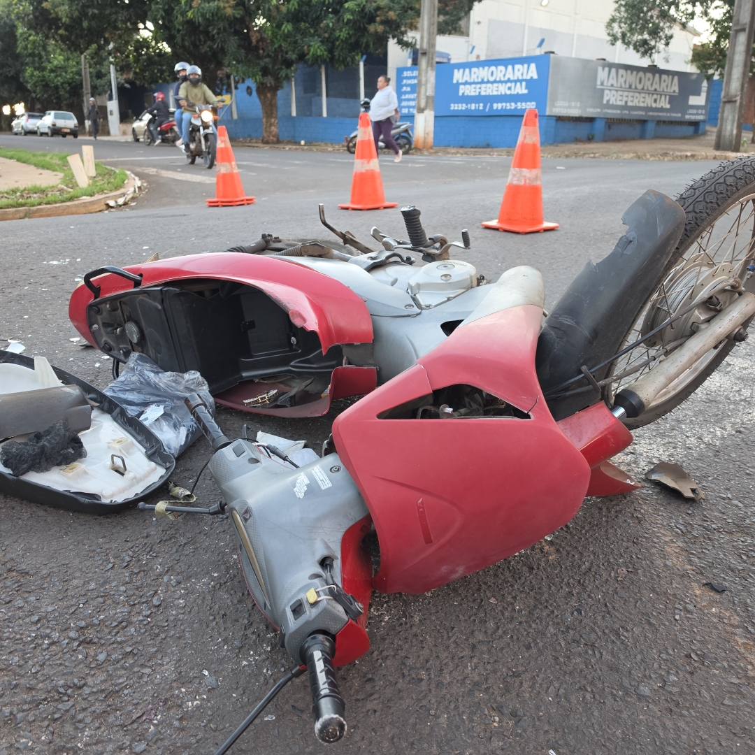 Motociclista é reanimada pelo Samu após violenta colisão com automóvel em Marialva
