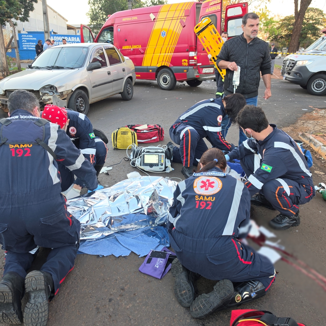 Motociclista é reanimada pelo Samu após violenta colisão com automóvel em Marialva
