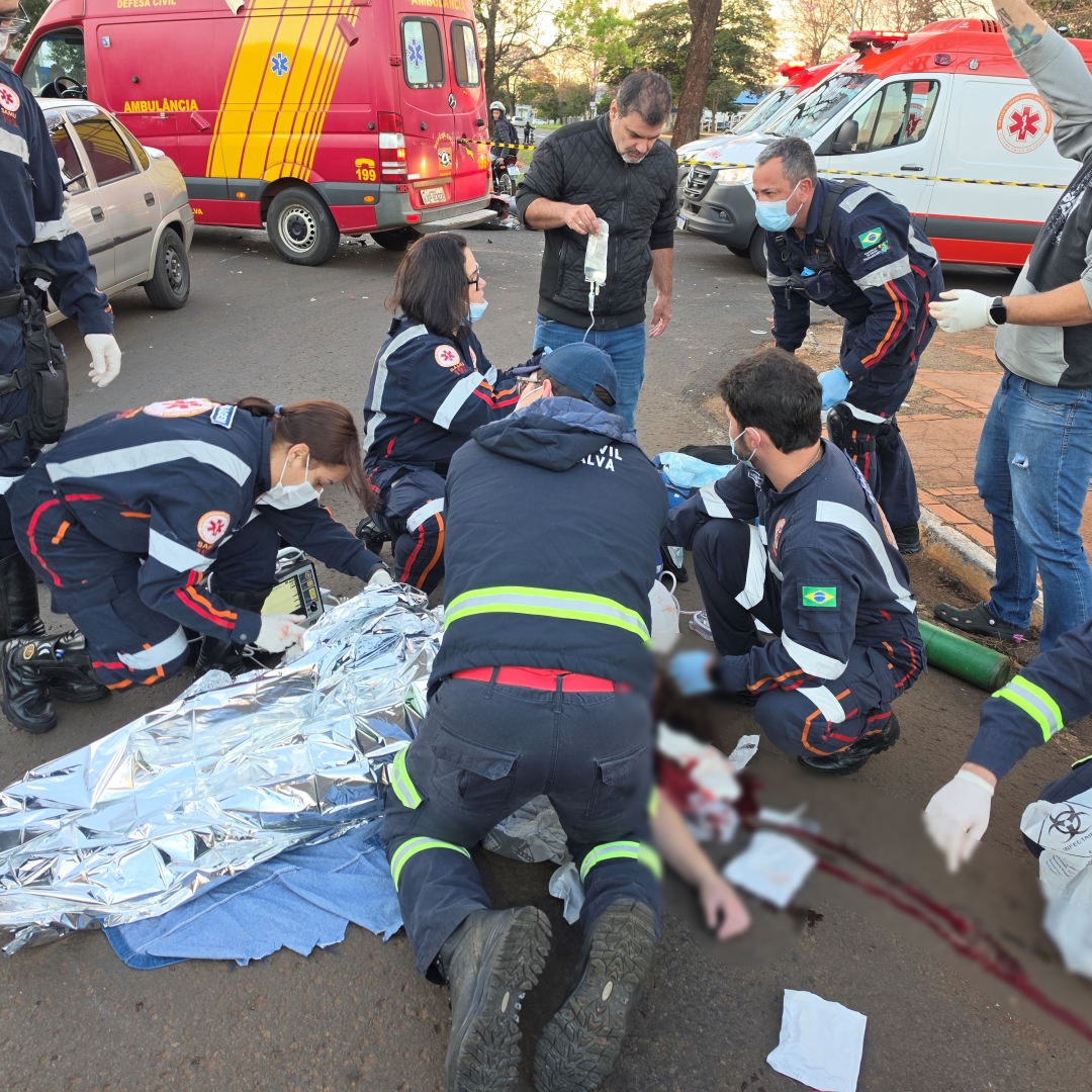 Motociclista é reanimada pelo Samu após violenta colisão com automóvel em Marialva