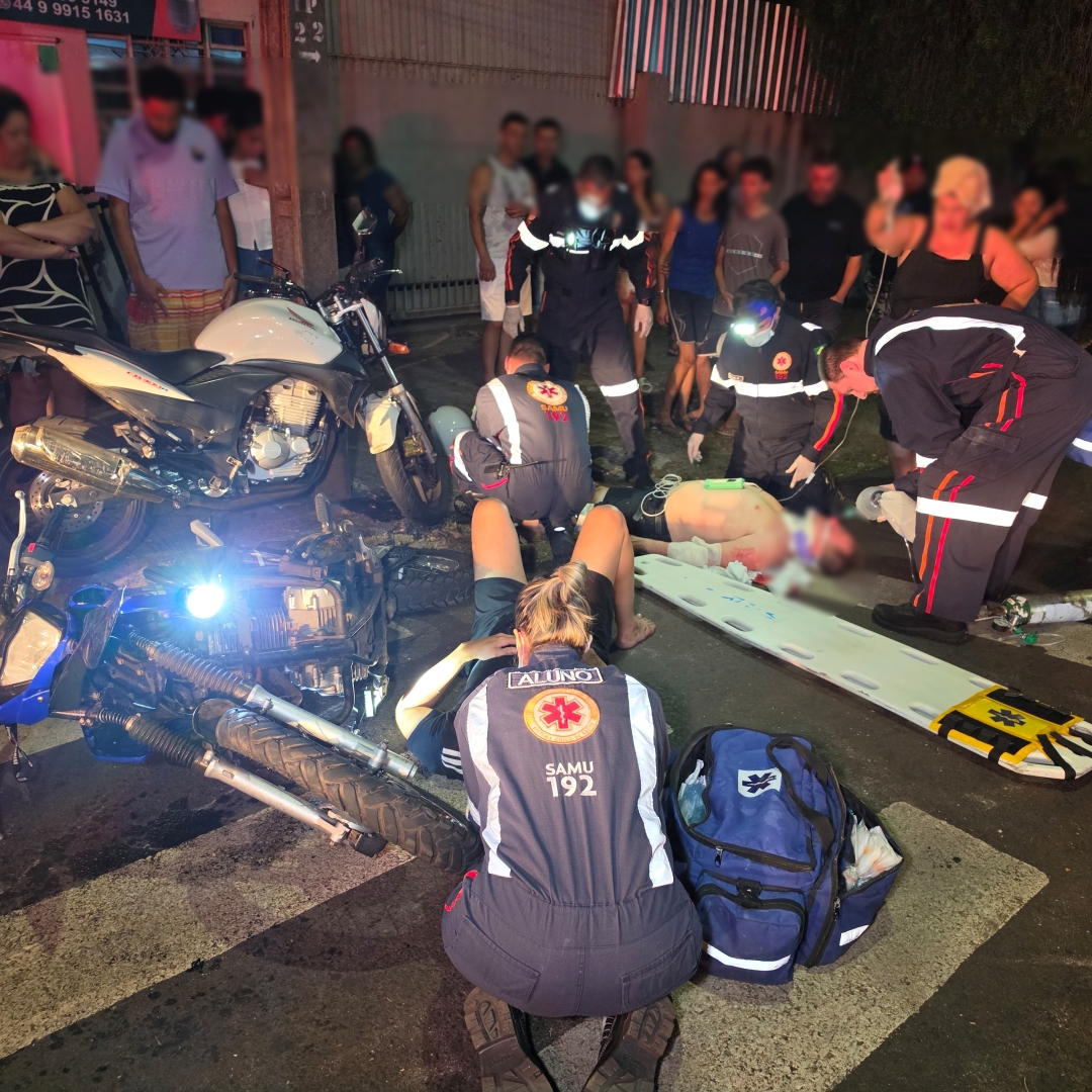 Motociclista de 63 anos é intubado após grave colisão entre duas motos em Maringá