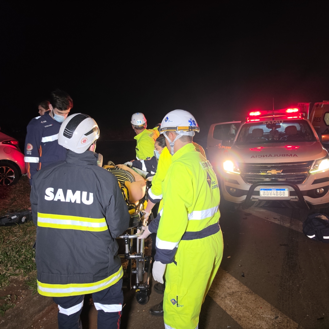 Manobra de retorno termina em acidente com sete feridos entre Floresta e Maringá