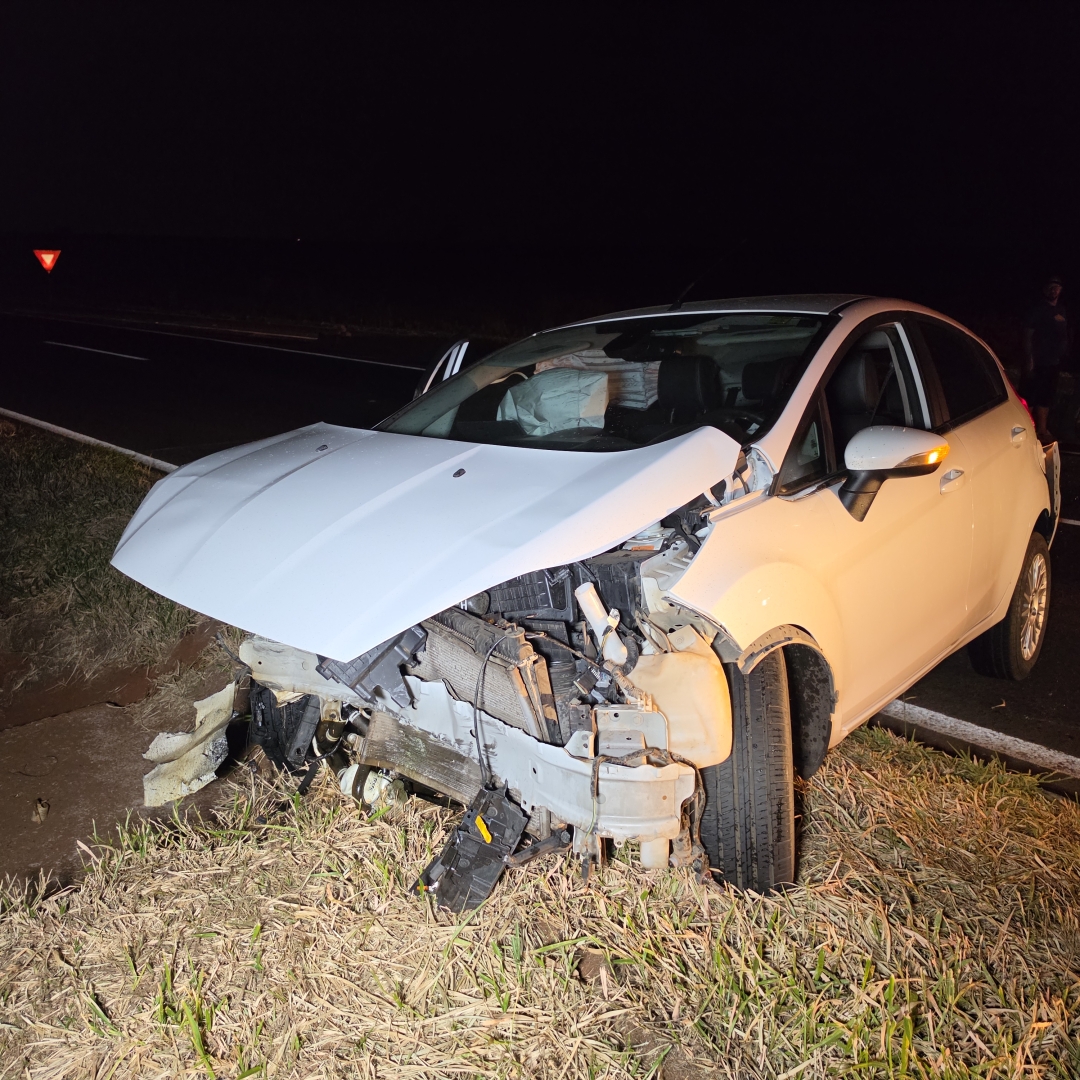 Manobra de retorno termina em acidente com sete feridos entre Floresta e Maringá