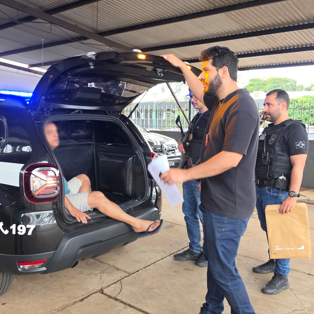 Mensagens em celulares levam policiais de Piraju até suspeito de fornecer anabolizantes em Maringá