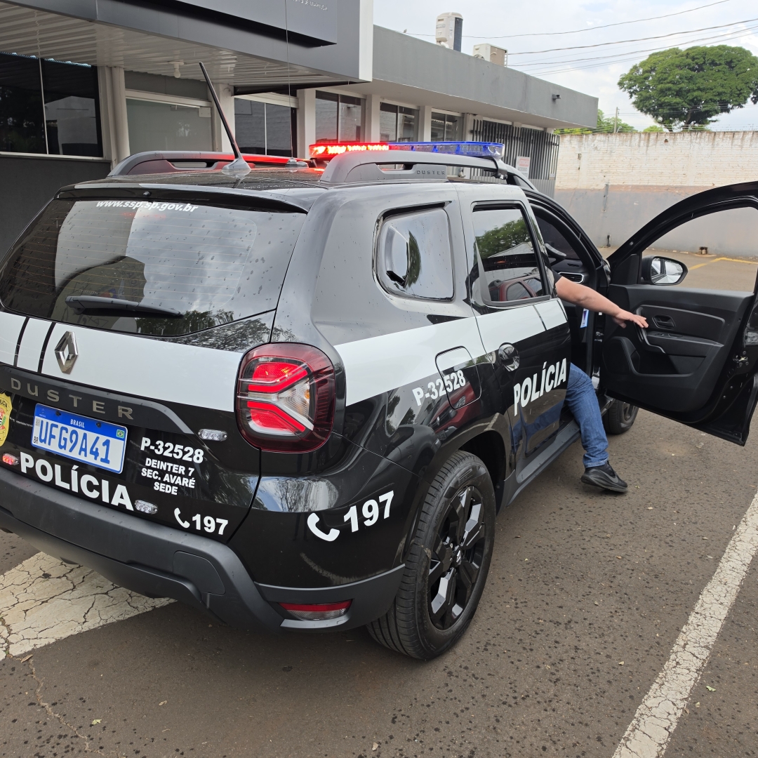 Mensagens em celulares levam policiais de Piraju até suspeito de fornecer anabolizantes em Maringá