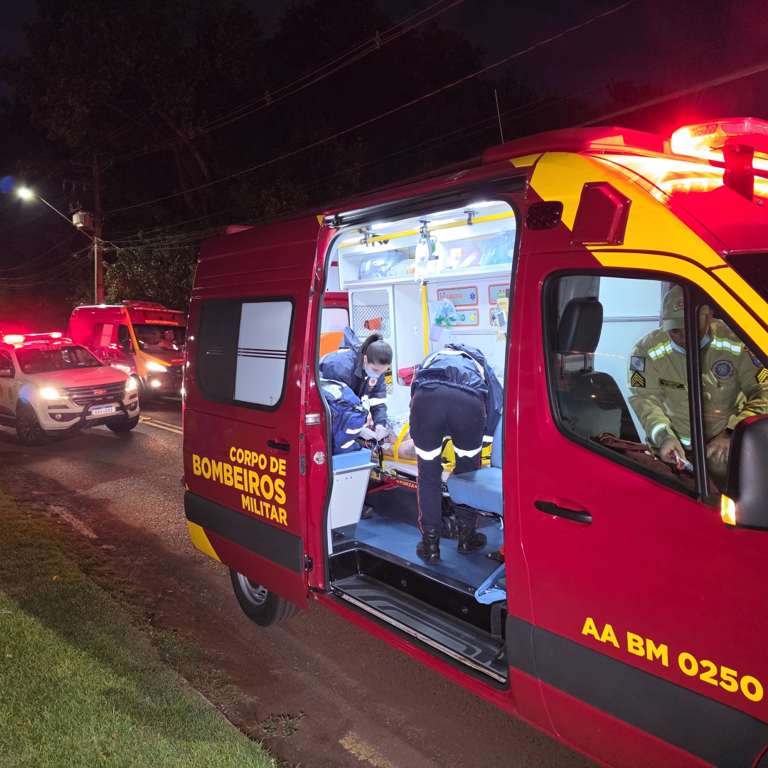 Pedestre é intubado após ser atingido por motocicleta nas proximidades do Shopping Catuaí