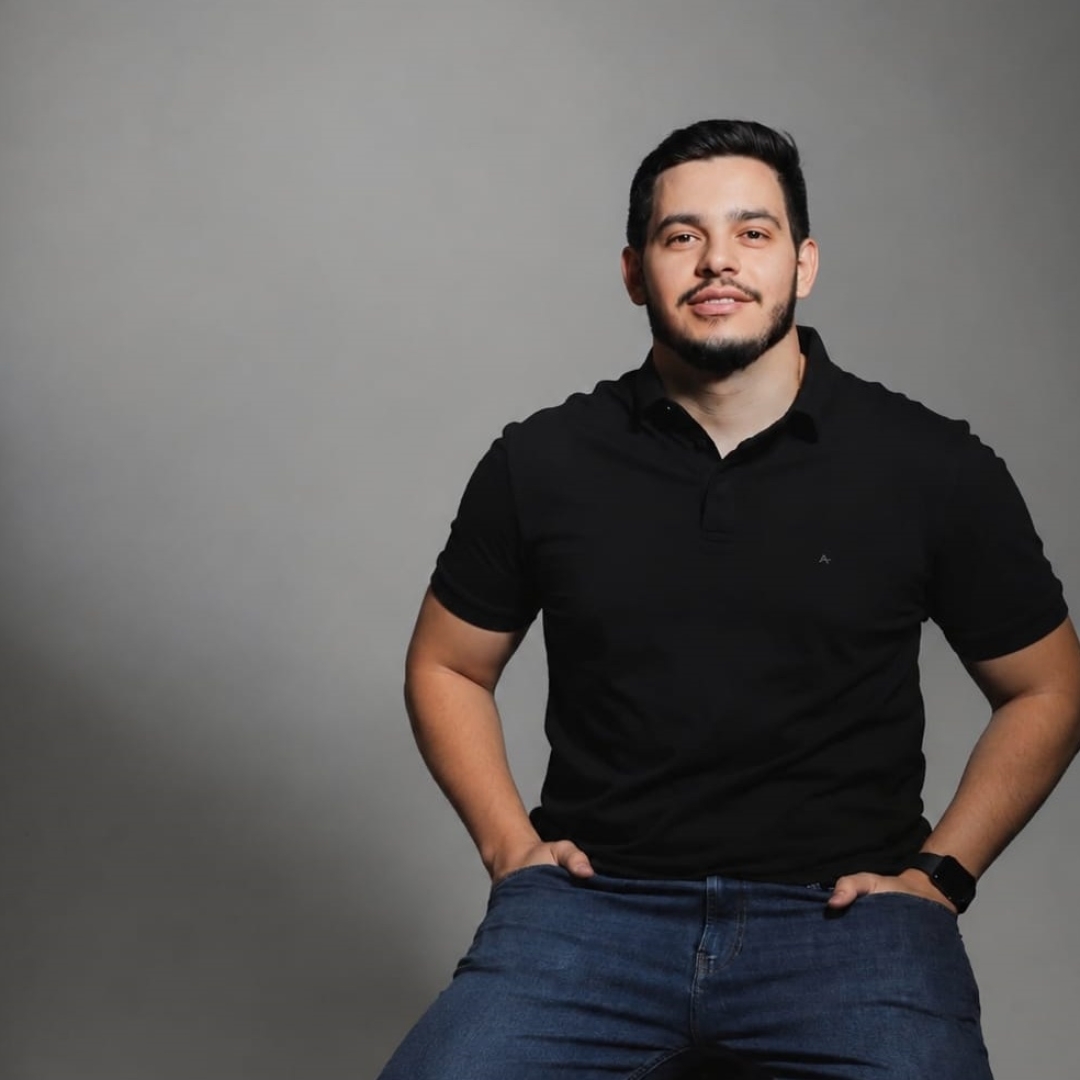 Sem conseguir falar, advogado suspeito de feminicídio tem audiência de custódia adiada
