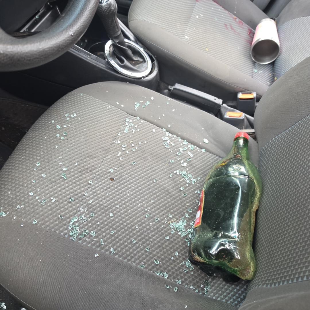 Fuga após atropelamento termina em acidente na Avenida Colombo; motorista apresentava sinais de embriaguez
