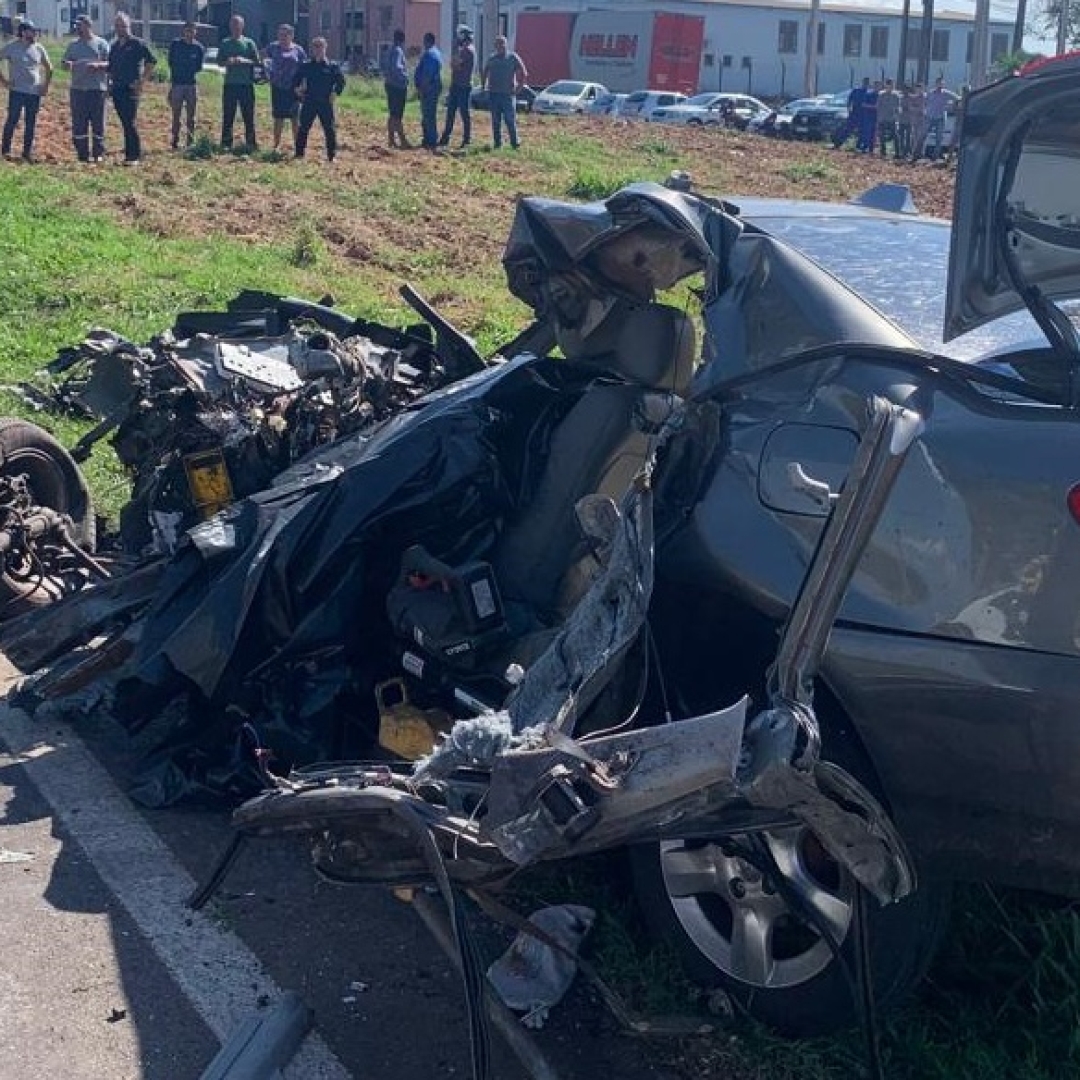 Sobrevivente diz à polícia que marido provocou colisão que terminou em morte na PR-323