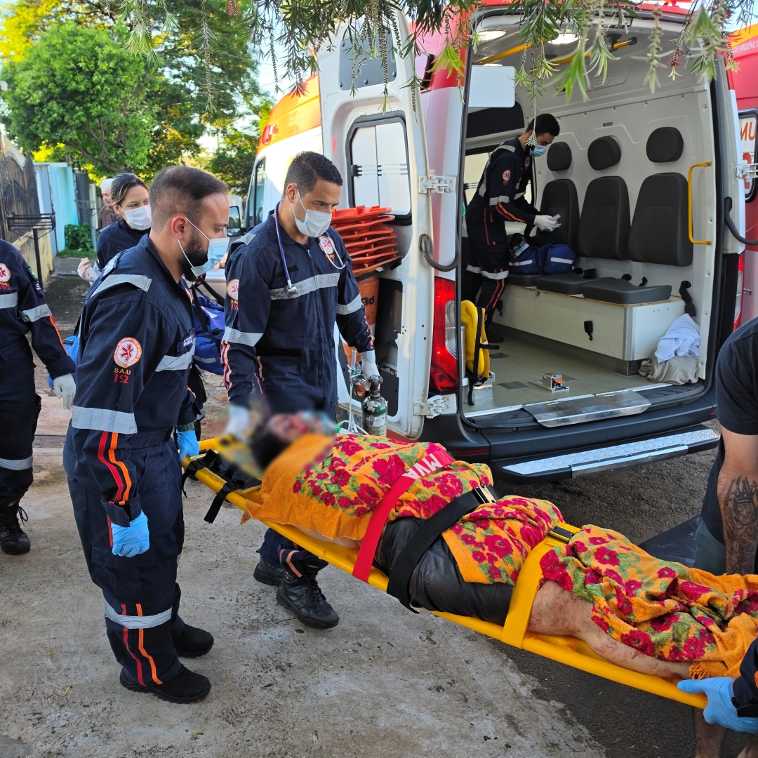 Mulher é esfaqueada no pescoço pelo companheiro e fica em estado grave em Paiçandu