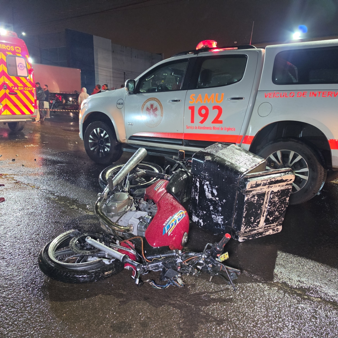 Motoboy morre em acidente de moto poucas semanas antes do casamento