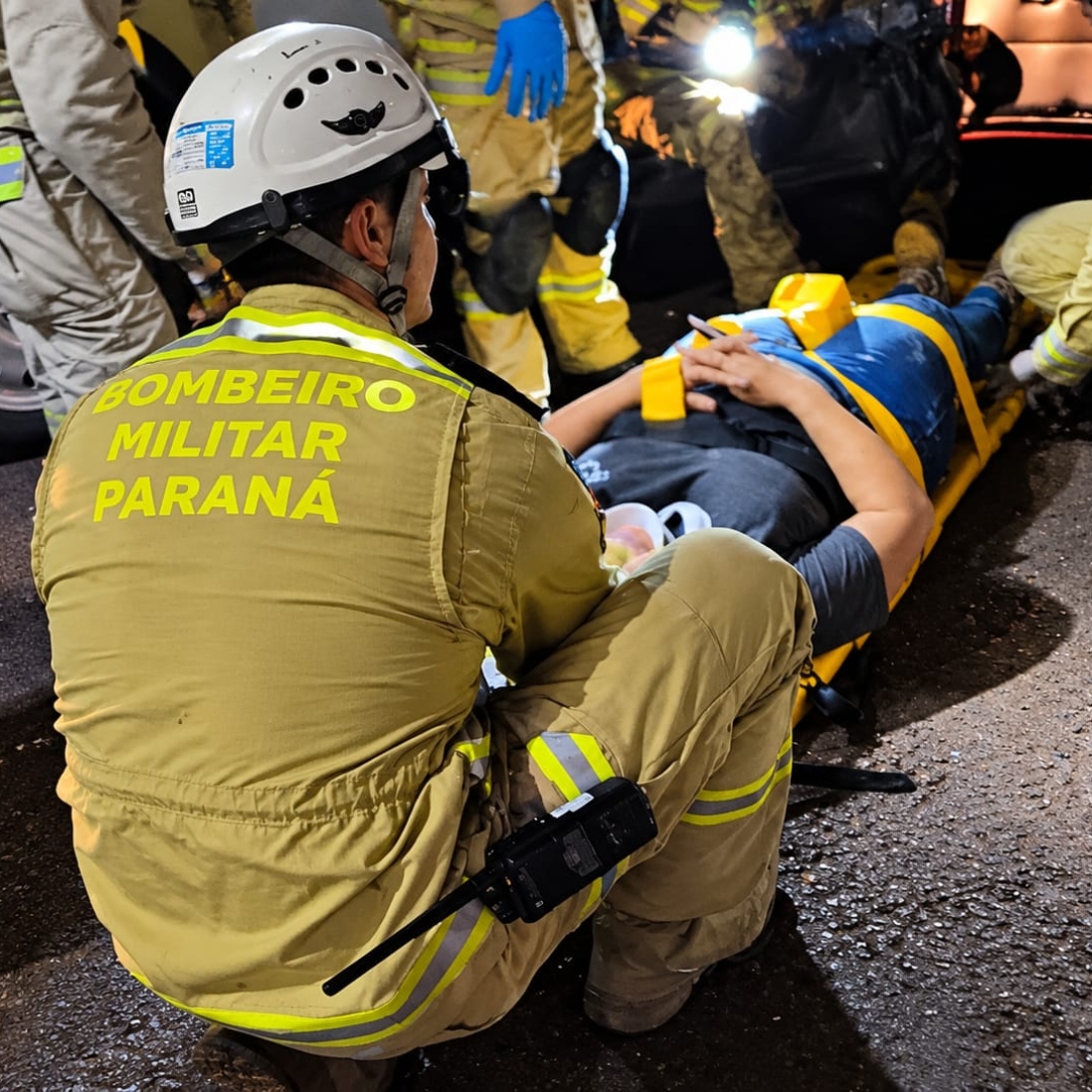 Pai morre, mãe fica gravemente ferida e criança é hospitalizada após acidente em Maringá