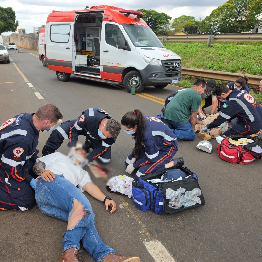 Motociclista sofre fratura exposta após ser atingido por outra moto em Maringá