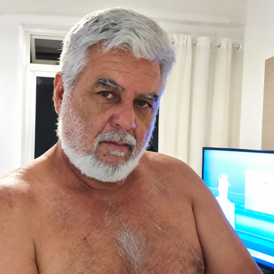 Maringaense de 67 anos morre após ser ejetado de caminhonete durante capotamento em Marialva