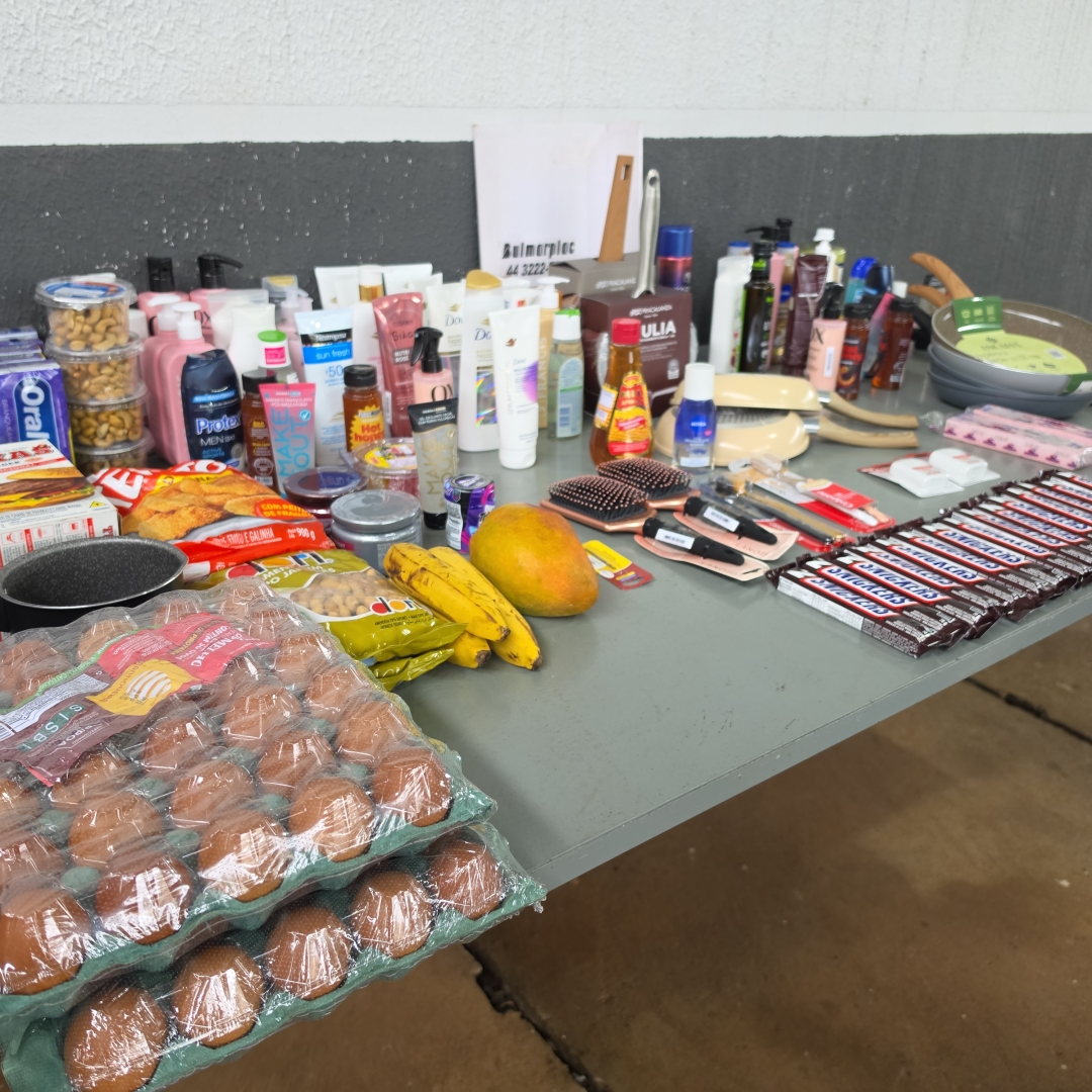 Vigilante que deveria proteger mercadorias de supermercado é preso furtando produtos da loja