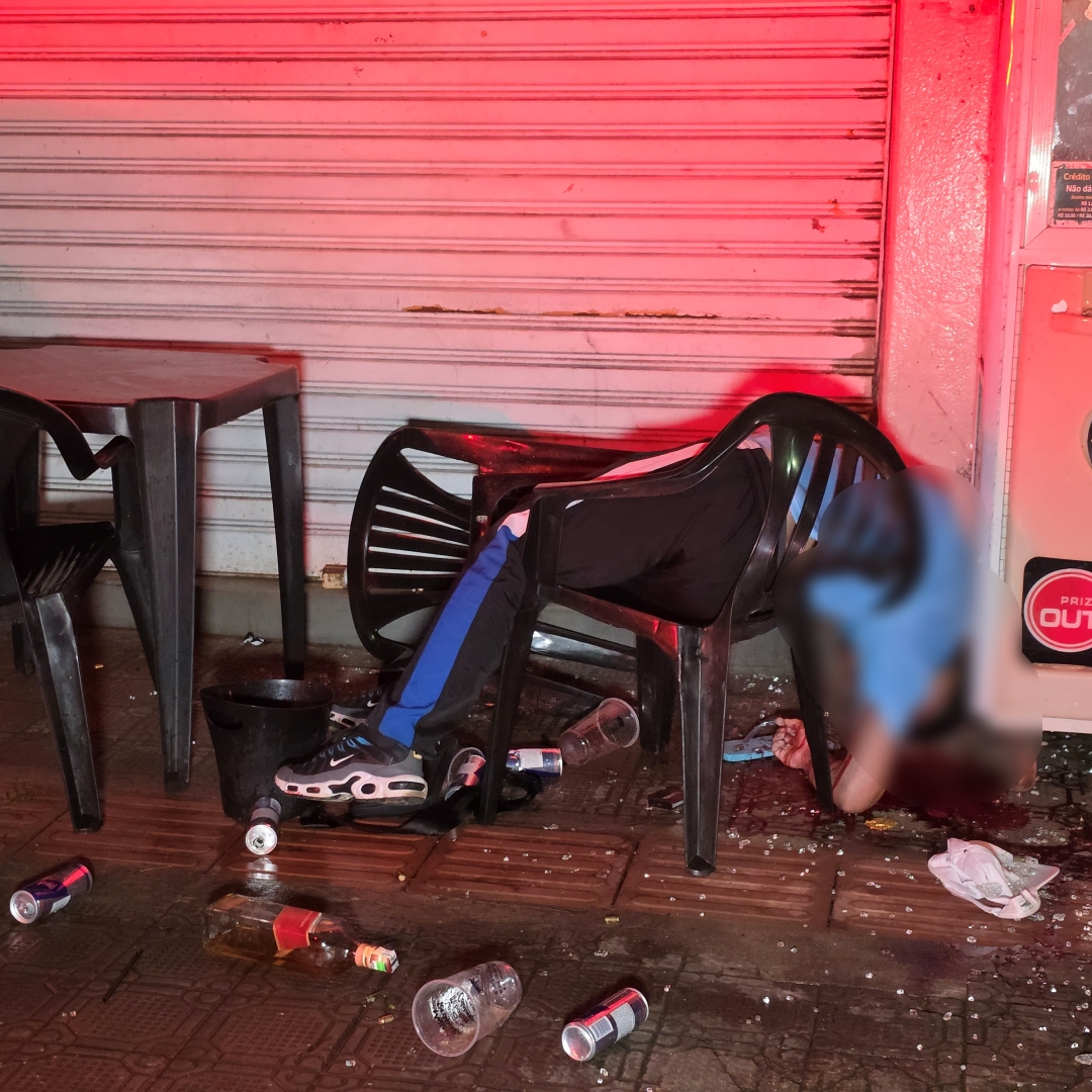 Identificado jovem assassinado com dezenas de tiros em conveniência de Maringá