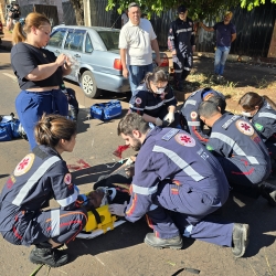 Homem de 52 anos sofre acidente grave ao cair em avenida movimentada de Maringá