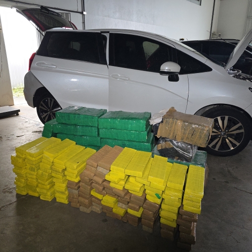 Polícia Rodoviária Federal apreende 370 quilos de maconha em Maringá