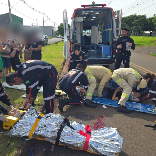 Três pessoas se ferem após colisão frontal envolvendo duas motos em Iguatemi