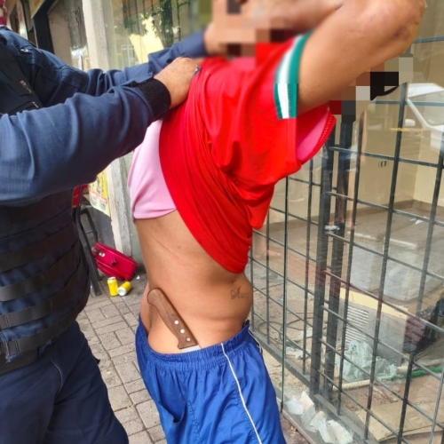 Foragido da Justiça e armado com faca é preso no centro de Maringá