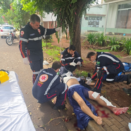Motociclista de 66 anos sofre acidente grave no bairro Aeroporto