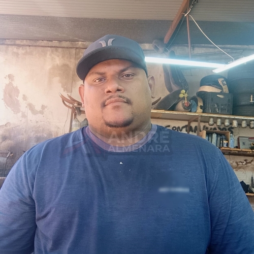 Motociclista que derrubou um muro de residência após sofrer acidente morre no hospital