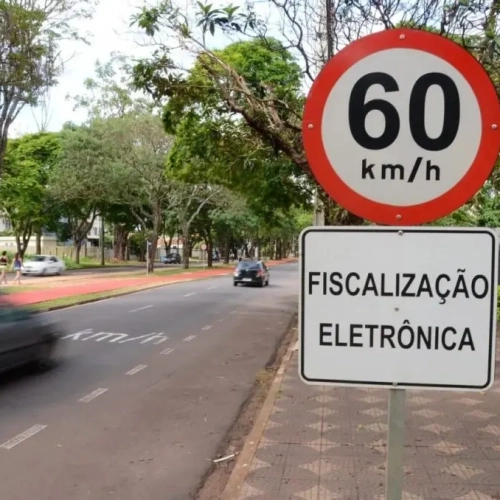 Maringá registra uma multa de trânsito por minuto em janeiro
