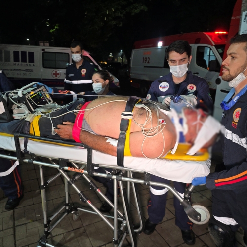 Homem sofre parada cardíaca após briga e é socorrido em estado gravíssimo em Maringá