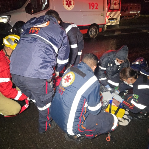 Motociclista fica gravemente ferido após colisão violenta na PR-317, em Maringá