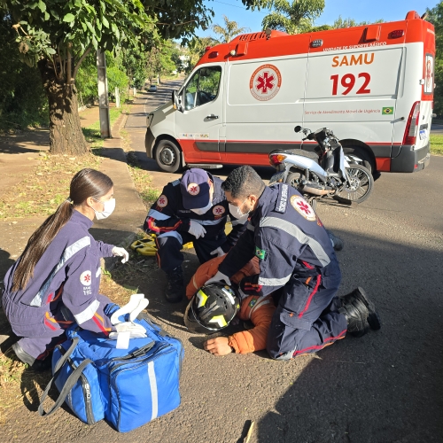 Motorista invade preferencial e provoca acidente com motociclista na Avenida das Palmeiras