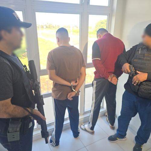 Irmãos suspeitos de série de furtos em residências são presos pela Polícia Civil de Maringá