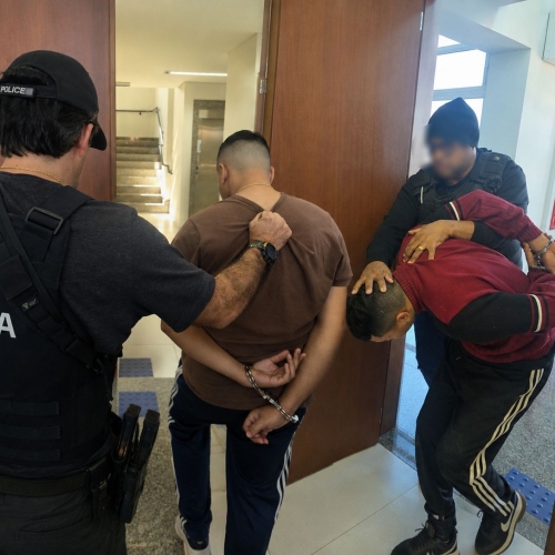 Irmãos suspeitos de série de furtos em residências são presos pela Polícia Civil de Maringá