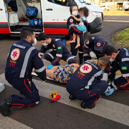 Gestante de oito meses e filha de 2 anos são atropeladas após conversão irregular em Maringá