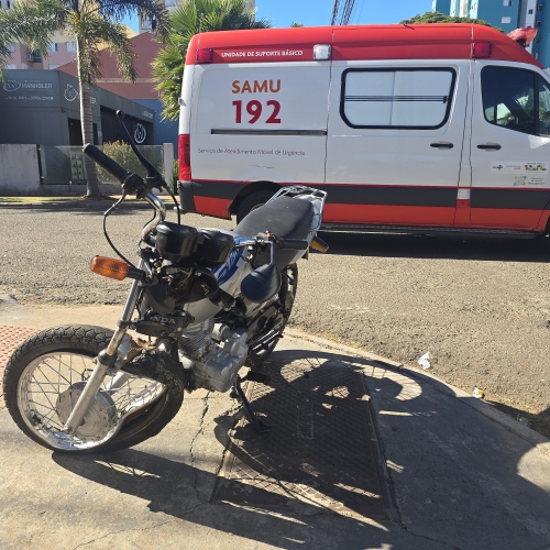 Motorista invade preferencial, provoca acidente e retira carro antes da chegada da PM