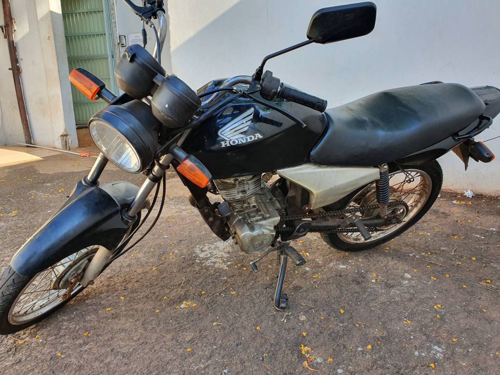 Homem é preso com moto furtada em blitz na cidade de Maringá