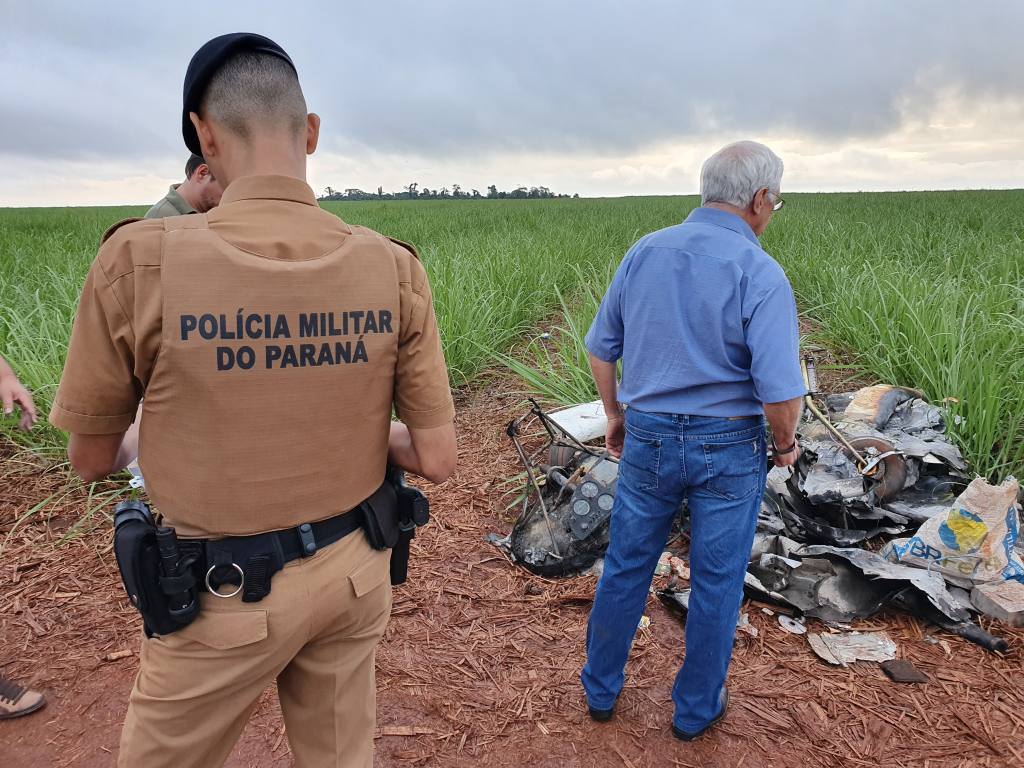 Avião furtado em Iguatemi é encontrado queimado em estrada rural