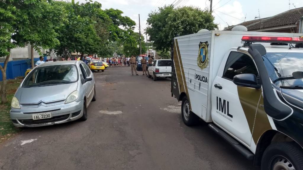 Rapaz é executado a tiros dentro de carro em Sarandi