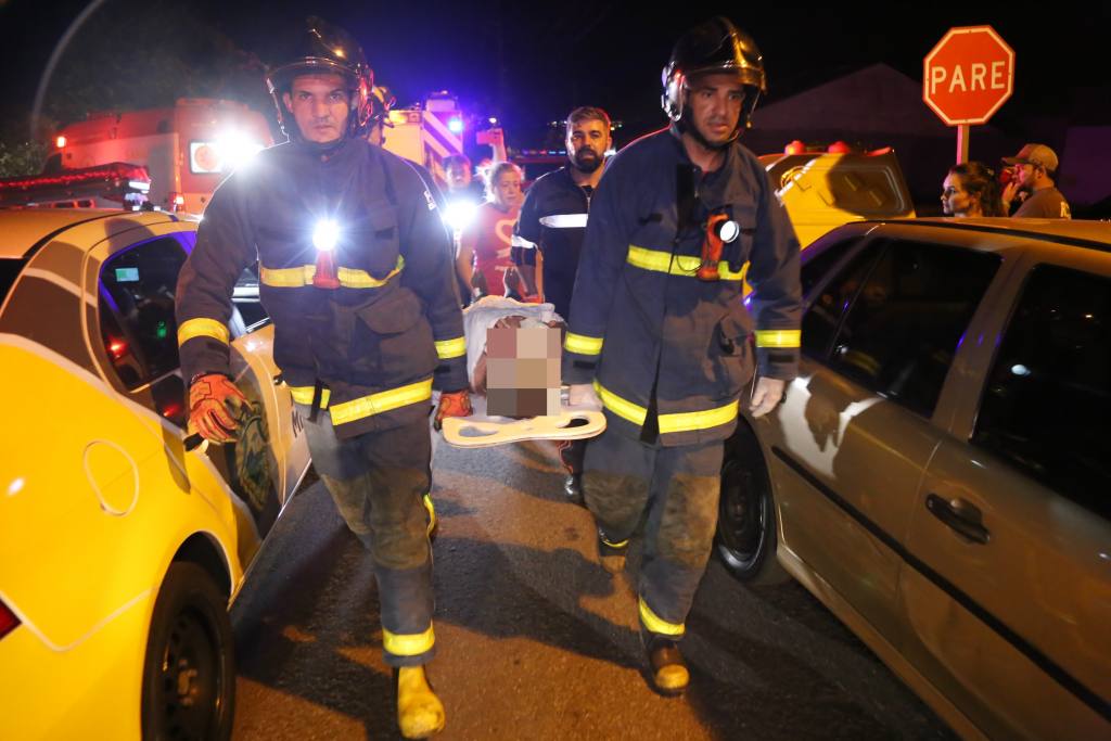 Mulher agredida com barra de ferro pelo ex-cunhado morre no hospital