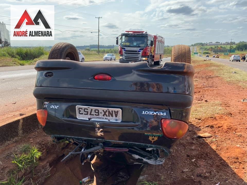 Homem fica ferido em capotamento na rodovia BR-376 em Maringá