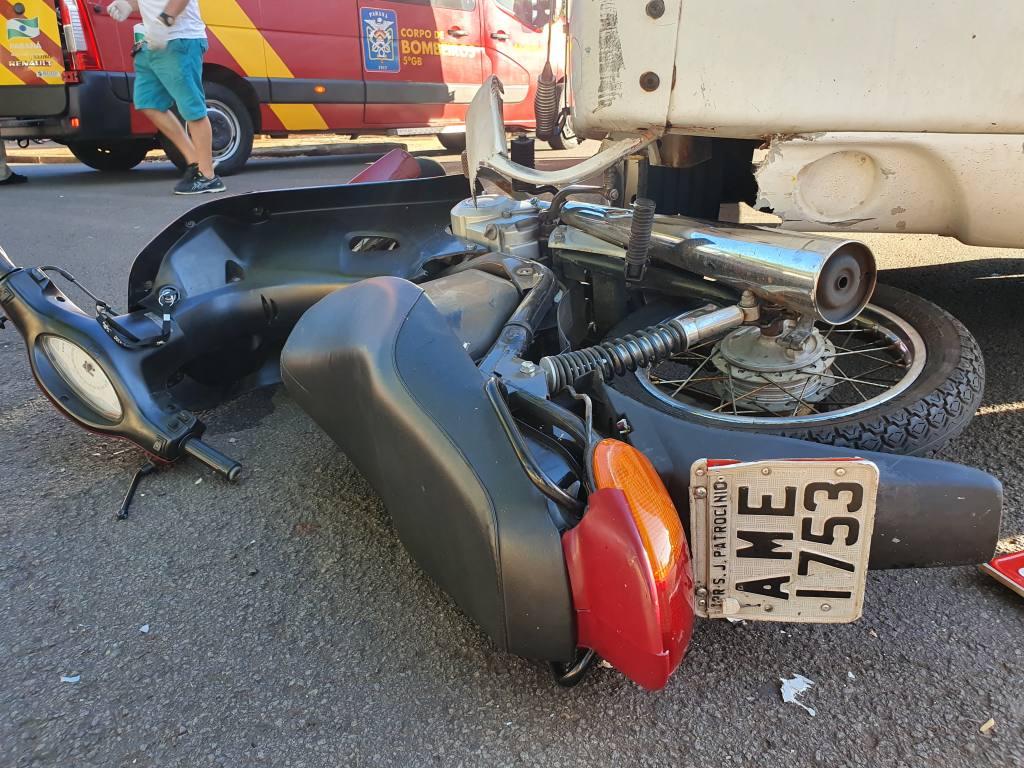 Piloto de moto fica em estado gravíssimo em acidente no Parque das Laranjeiras