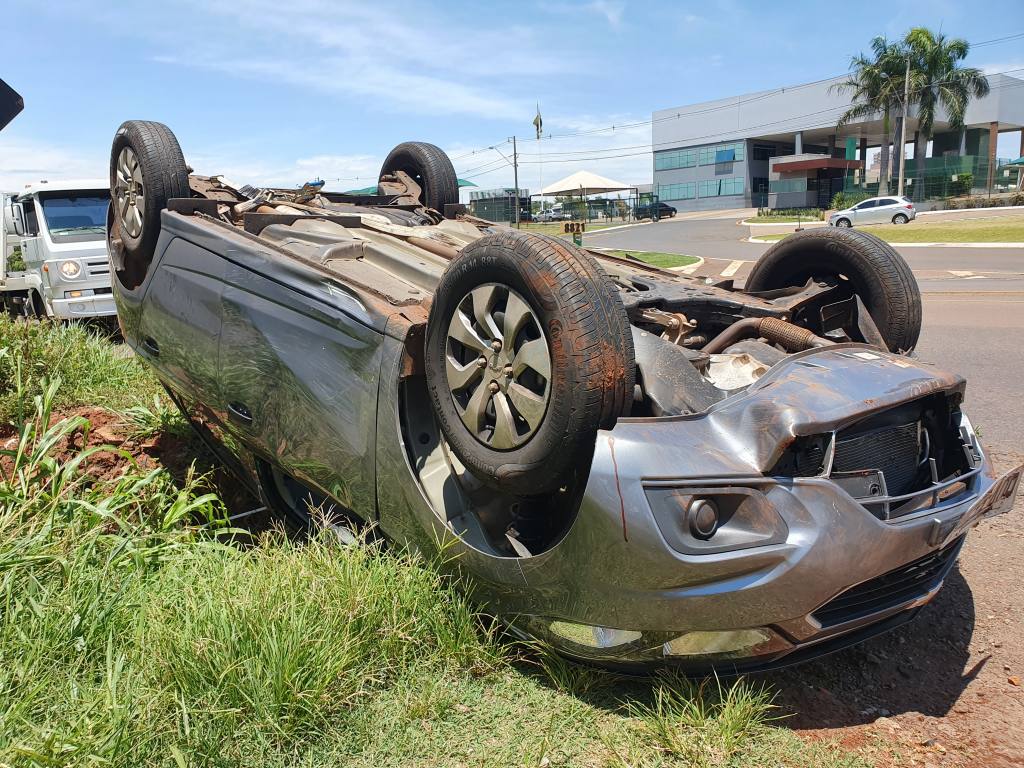 Família de Sarandi sofre acidente no Contorno Sul em Maringá