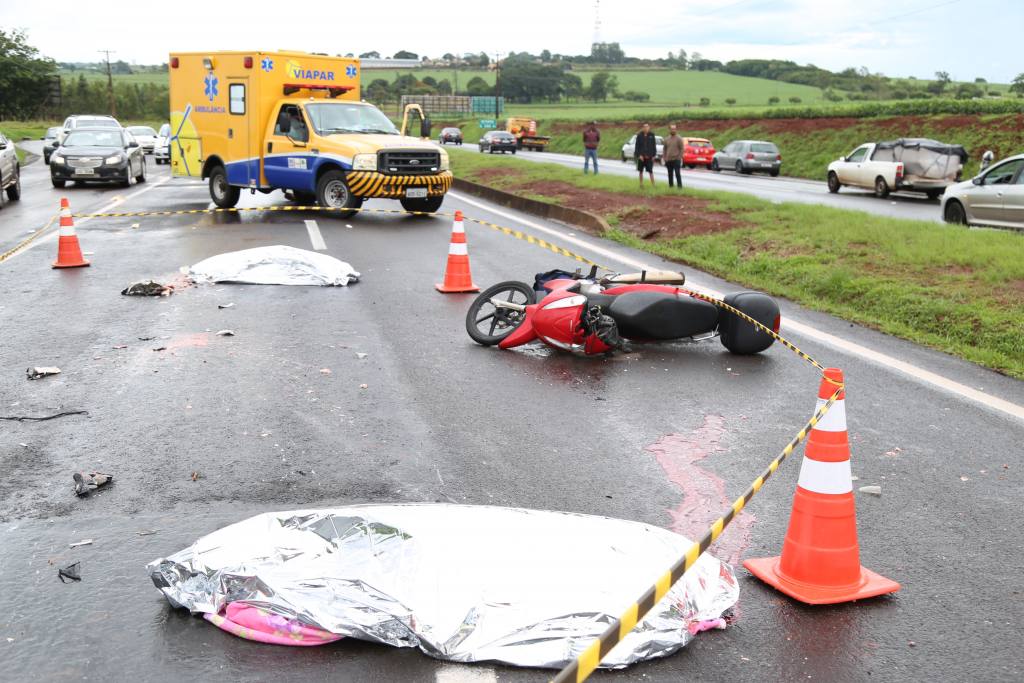 Casal morre em acidente na rodovia BR-376 em Maringá