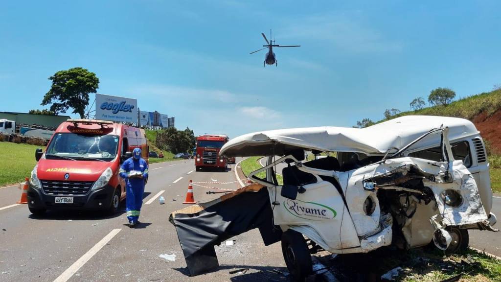 Colisão frontal na rodovia de Marialva causa a morte de uma pessoa