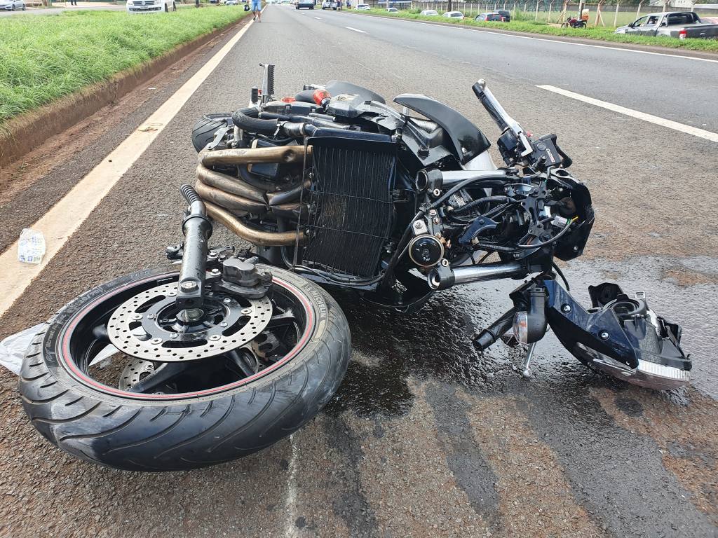 Motociclista fica ferido em acidente na rodovia de Marialva