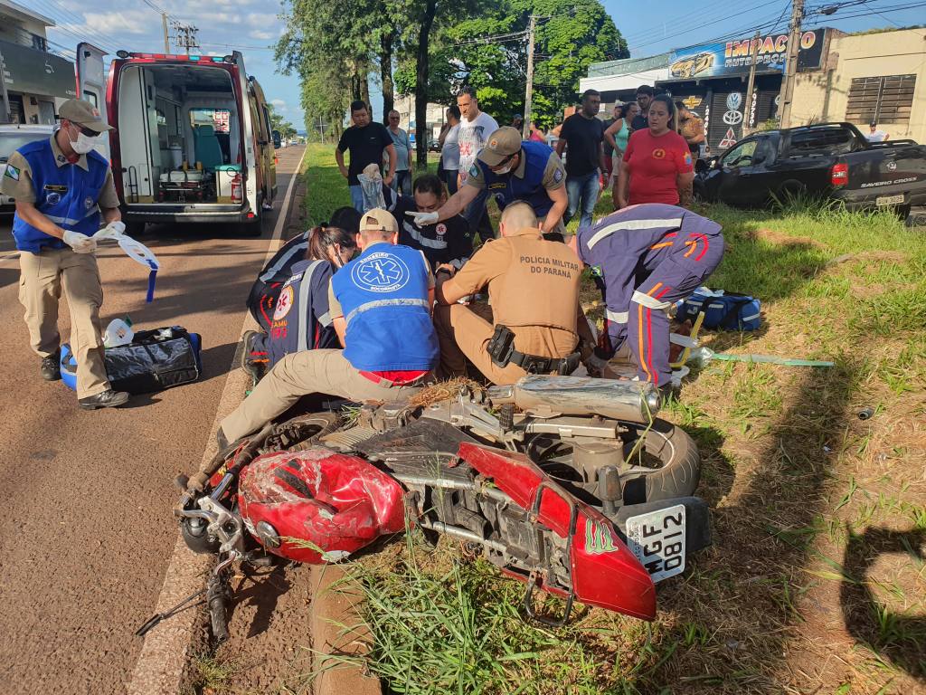 Motociclista fica gravemente ferido em acidente na Avenida Morangueira