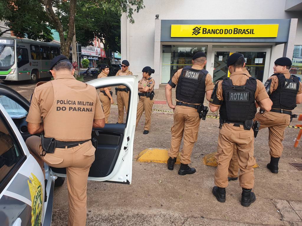 Suspeita de bomba em banco mobiliza Esquadrão Antibombas de Curitiba