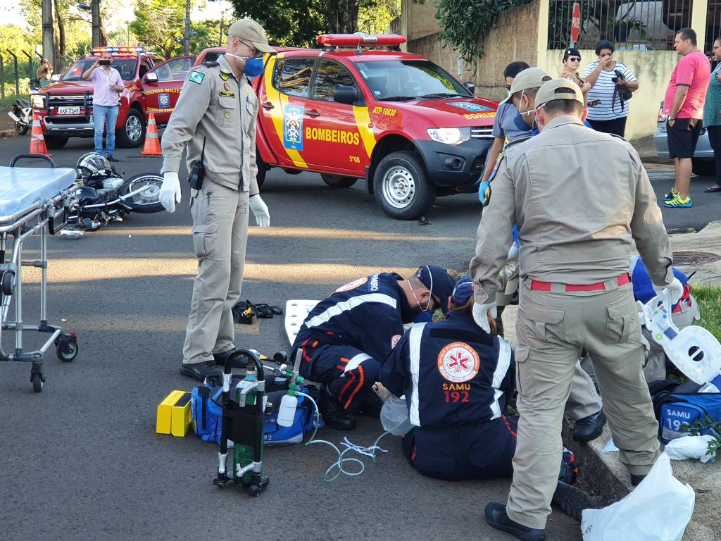 Acidente no Conjunto Ney Braga deixa motociclista gravemente ferido