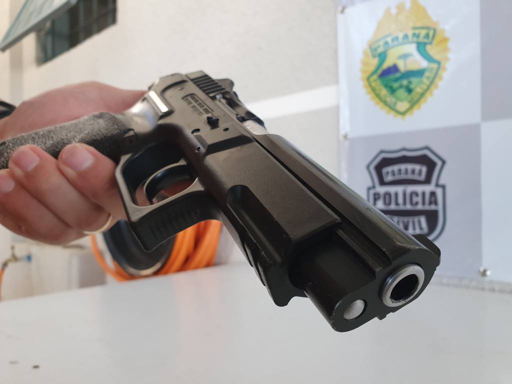 Homem com passagens pela polícia é preso com arma 9mm em Maringá