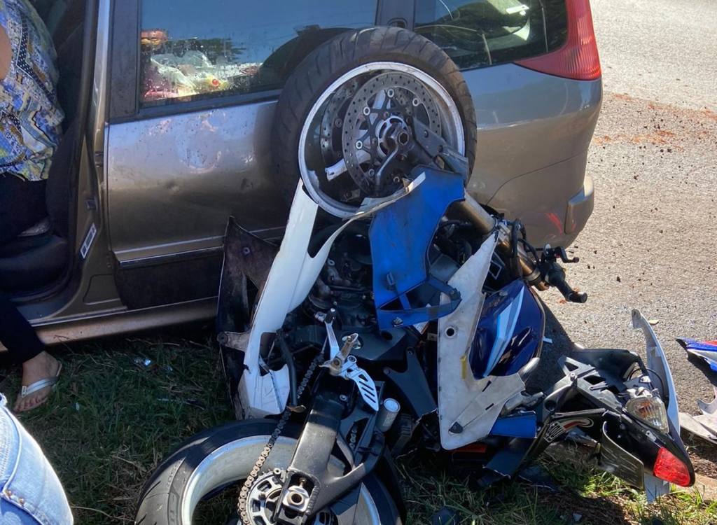 Motociclista fica gravemente ferido em acidente no Jardim Tropical