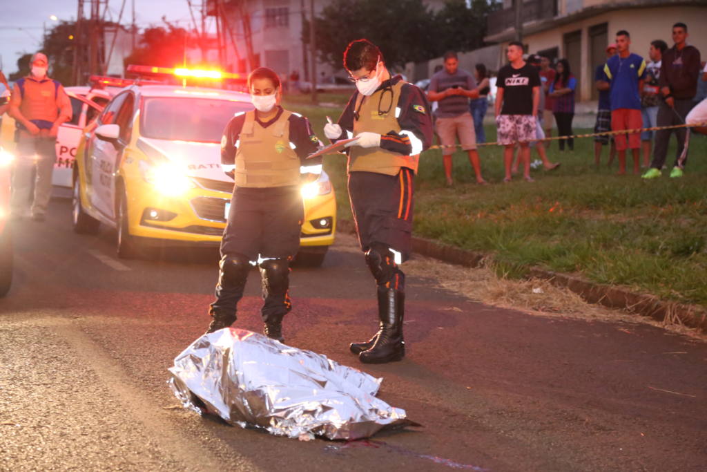 Rapaz é morto na frente da esposa e filho de apenas 3 anos